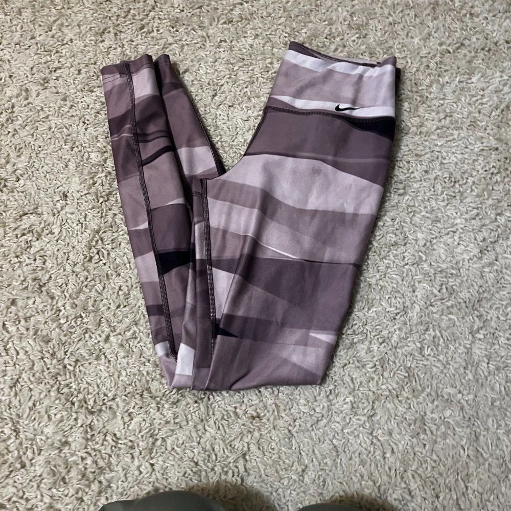 nike dri fit high rise full length leggings size medium
